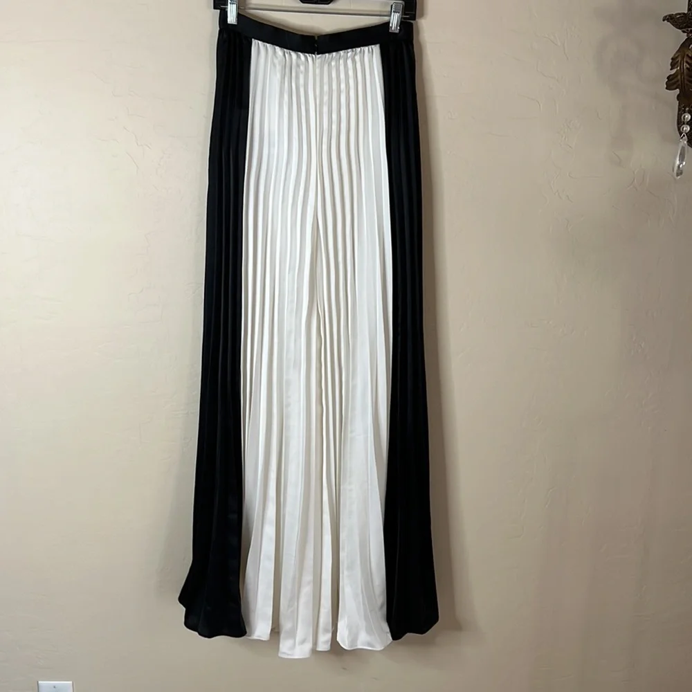 NWT Self-Portrait Accordion Pleated Pants - Picture 4 of 7